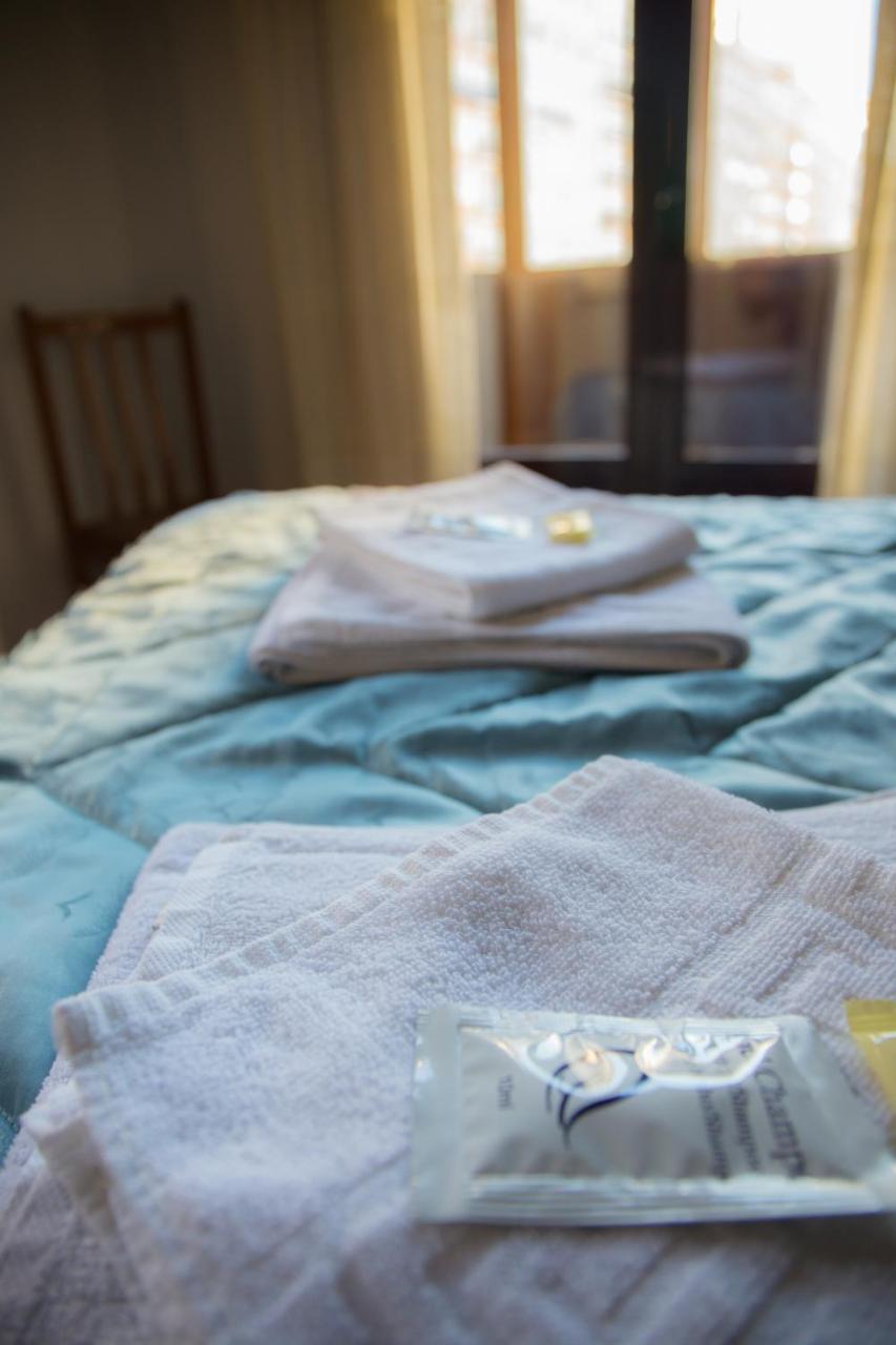 Hostal Lamalonga Hotel Madrid Kültér fotó